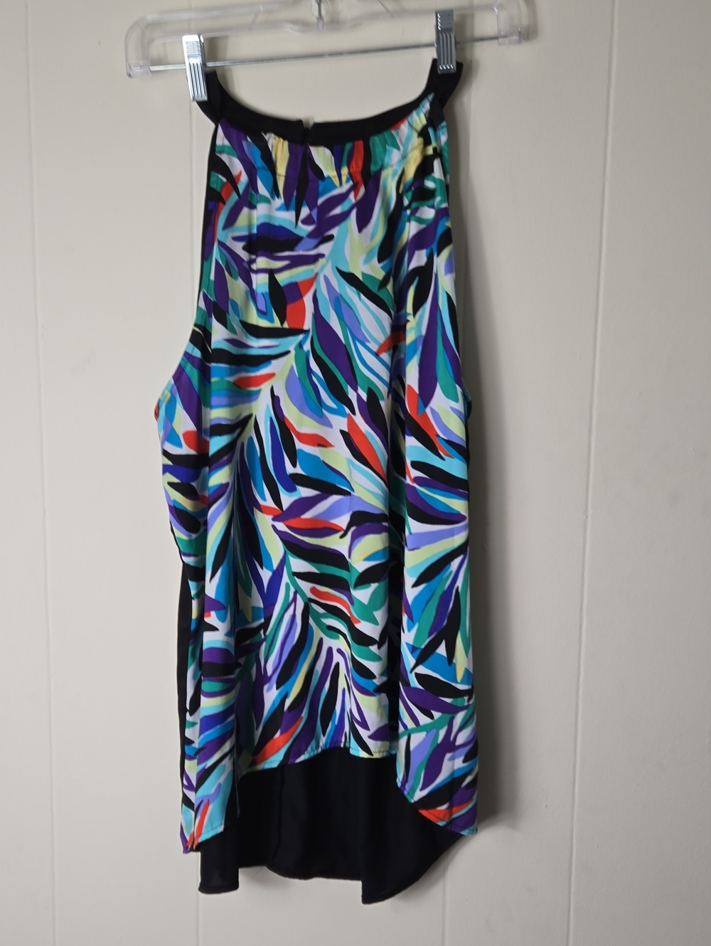 Nicole Miller Multicolor Leaf-Print Sleeveless Top with Black Trim